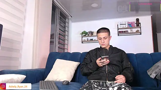 ashely ryan24 online show from June 10, 2026, 12:22 am
