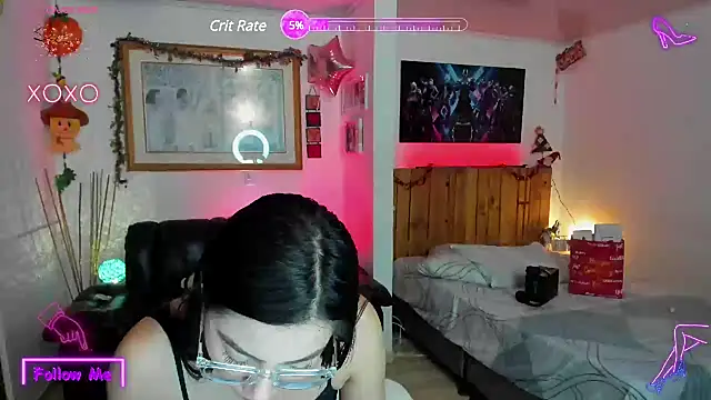 Snapshot of LauGrayJ chatting on January 24, 2025, 11:45 pm LauGrayJ online show from January 24, 2025, 11:45 pm