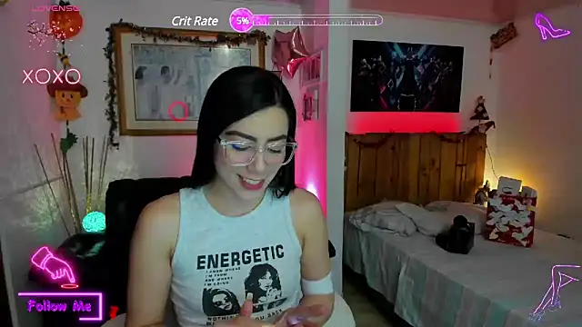 Snapshot of LauGrayJ chatting on February 13, 2025, 5:05 am LauGrayJ online show from February 13, 2025, 5:05 am