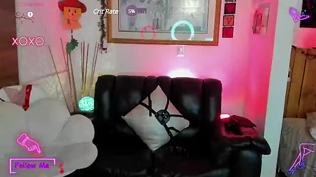 Snapshot of LauGrayJ chatting on February 15, 2025, 7:06 am LauGrayJ online show from February 15, 2025, 7:06 am