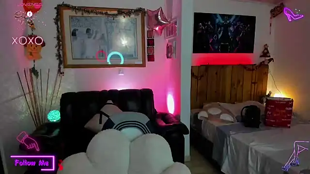 Snapshot of LauGrayJ chatting on March 9, 2025, 6:28 am LauGrayJ online show from March 9, 2025, 6:28 am