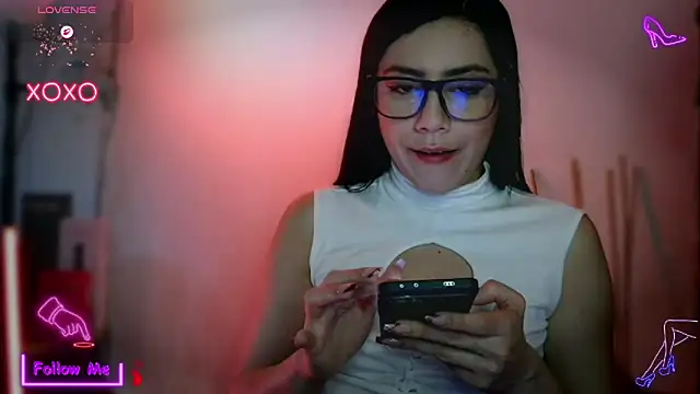 Snapshot of LauGrayJ chatting on September 23, 2025, 10:13 pm LauGrayJ online show from September 23, 2025, 10:13 pm