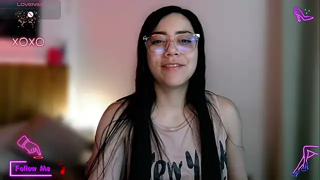 Snapshot of LauGrayJ chatting on October 5, 2025, 9:51 am LauGrayJ online show from October 5, 2025, 9:51 am