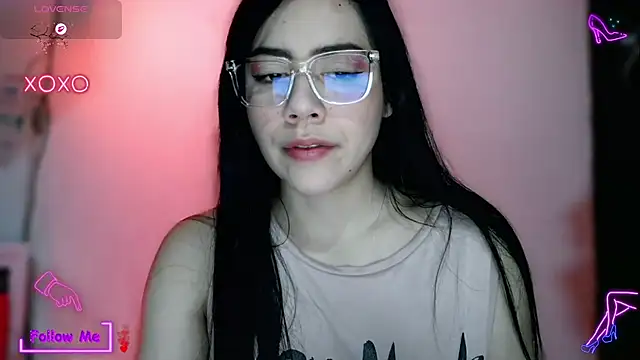 Snapshot of LauGrayJ chatting on October 12, 2025, 10:31 pm LauGrayJ online show from October 12, 2025, 10:31 pm