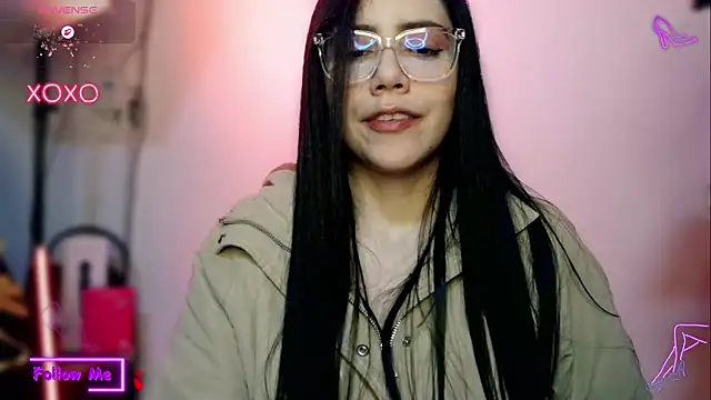 Snapshot of LauGrayJ chatting on November 20, 2025, 5:40 am LauGrayJ online show from November 20, 2025, 5:40 am