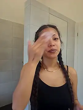 xKimRose online show from April 5, 2026, 10:12 am