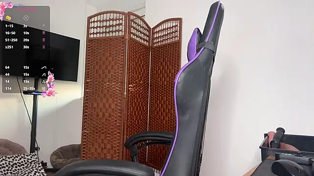 Snapshot of Caliiie-of chatting on November 12, 2025, 6:58 am Caliiie-of online show from November 12, 2025, 6:58 am