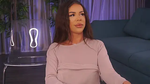 MissKiarra online show from January 12, 2025, 5:13 am