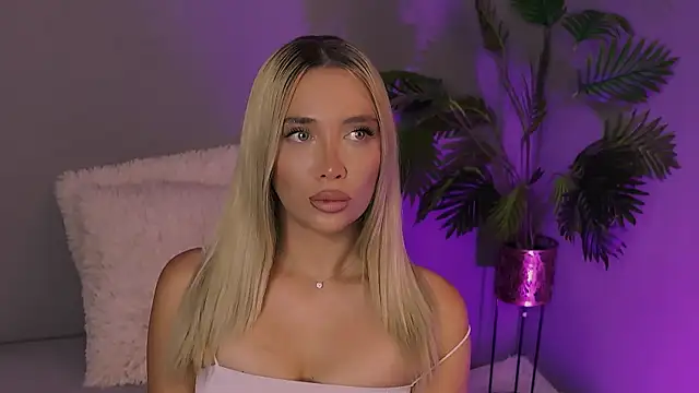 Jessielle online show from July 10, 2026, 6:32 pm