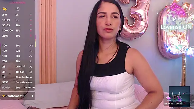 Thayssa ross online show from April 30, 2026, 2:56 pm