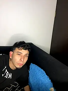 Dulce-diosa online show from November 14, 2025, 10:40 pm