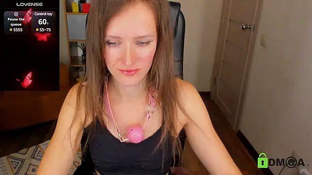 FrancescaCollins online show from December 13, 2024, 1:55 pm