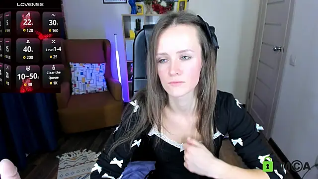 FrancescaCollins online show from December 24, 2024, 12:33 pm