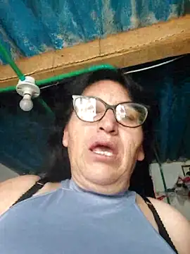 clarita 01 online show from December 20, 2025, 1:40 pm