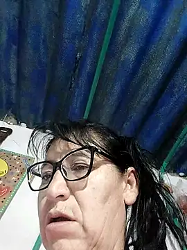 Snapshot of clarita_01 chatting on April 24, 2026, 11:01 am clarita 01 online show from April 24, 2026, 11:01 am