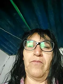 Snapshot of clarita_01 chatting on May 17, 2026, 8:27 pm clarita 01 online show from May 17, 2026, 8:27 pm