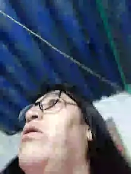 Snapshot of clarita_01 chatting on May 29, 2026, 10:35 am clarita 01 online show from May 29, 2026, 10:35 am