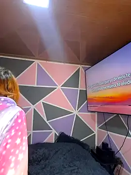 Snapshot of Emmily_Walker chatting on November 26, 2025, 3:35 pm Emmily Walker online show from November 26, 2025, 3:35 pm