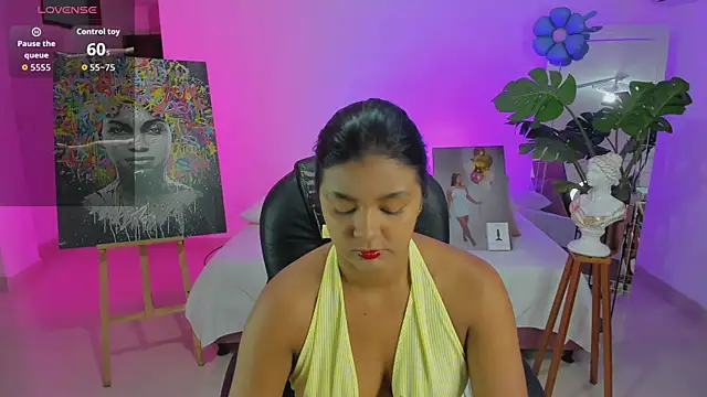 JANYLOVE   online show from July 27, 2026, 10:44 am