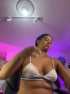 JANYLOVE   online show from July 28, 2026, 10:54 am