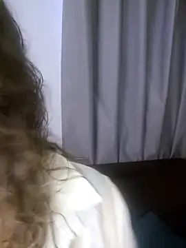 Snapshot of kitty_84 chatting on June 2, 2026, 11:01 am kitty 84 online show from June 2, 2026, 11:01 am