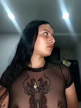 Snapshot of _vaness chatting on December 12, 2024, 7:52 am vaness online show from December 12, 2024, 7:52 am