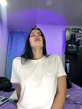 Snapshot of _vaness chatting on October 3, 2025, 5:37 am vaness online show from October 3, 2025, 5:37 am