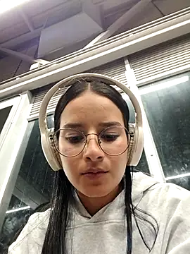  vaness online show from April 14, 2026, 5:35 am