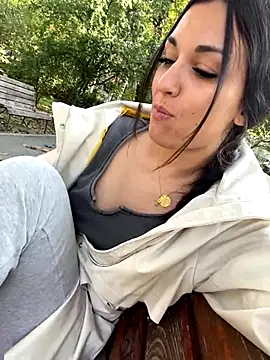 AlexandraRand online show from October 22, 2025, 9:31 am