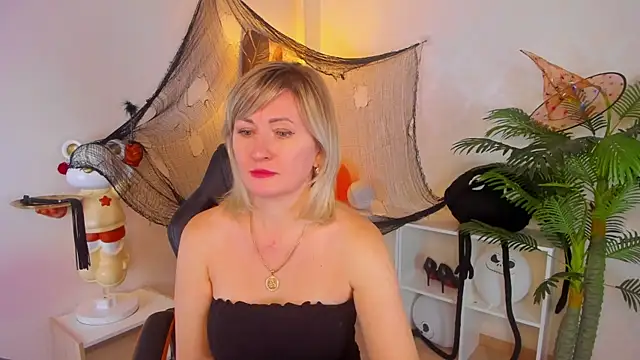 Snapshot of AriFleow chatting on November 16, 2025, 11:38 am AriFleow online show from November 16, 2025, 11:38 am