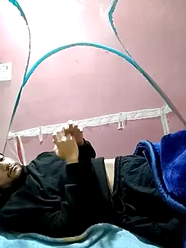 Snapshot of Indiandaddy11 chatting on December 7, 2024, 10:50 pm Indiandaddy11 online show from December 7, 2024, 10:50 pm