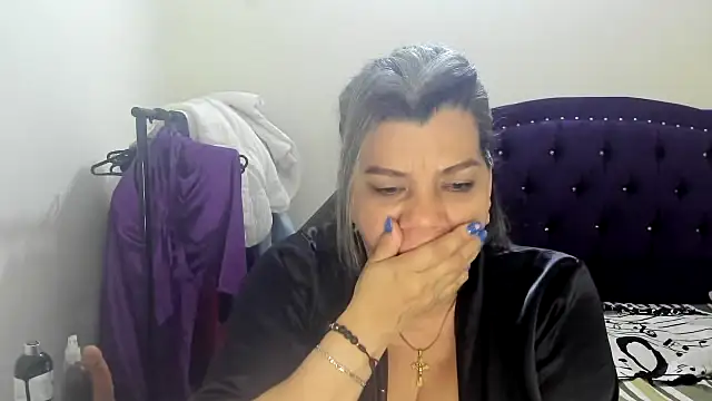 vikyadams online show from March 19, 2026, 5:44 am