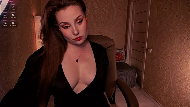 Snapshot of Eesmaaarrr chatting on February 17, 2026, 11:44 pm Eesmaaarrr online show from February 17, 2026, 11:44 pm