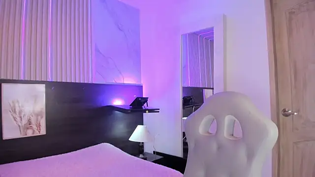 Violet spencer online show from January 20, 2025, 6:21 pm