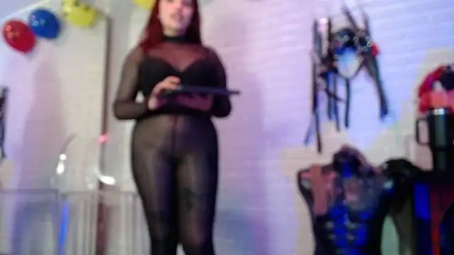 elizatexx online show from July 16, 2026, 9:43 pm