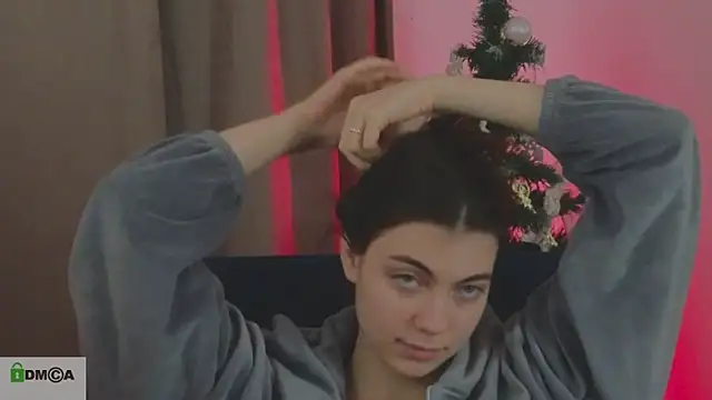 Snapshot of katty__cat chatting on December 6, 2024, 3:44 pm katty cat online show from December 6, 2024, 3:44 pm