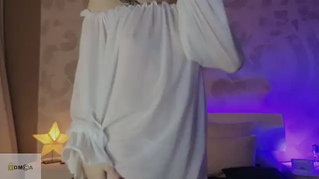 Snapshot of katty__cat chatting on February 7, 2025, 7:17 pm katty cat online show from February 7, 2025, 7:17 pm