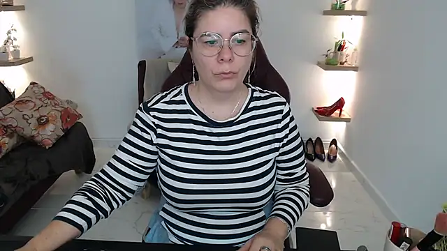zehra sanem online show from April 30, 2026, 1:50 pm