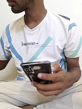 Snapshot of mykecockslong chatting on February 13, 2025, 9:41 am mykecockslong online show from February 13, 2025, 9:41 am