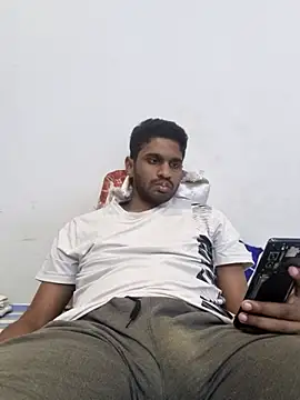 Snapshot of mykecockslong chatting on February 15, 2025, 4:45 pm mykecockslong online show from February 15, 2025, 4:45 pm