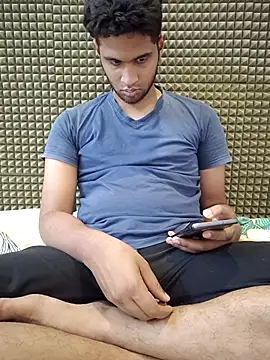 Snapshot of mykecockslong chatting on October 15, 2025, 9:09 am mykecockslong online show from October 15, 2025, 9:09 am