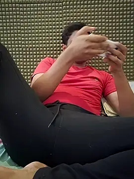 Snapshot of mykecockslong chatting on November 2, 2025, 9:22 am mykecockslong online show from November 2, 2025, 9:22 am