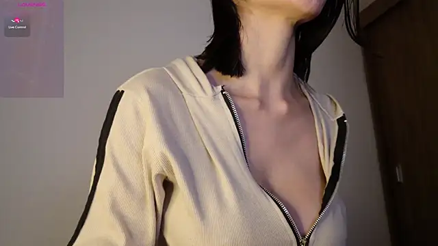 Snapshot of sabi_wiii chatting on October 1, 2025, 12:38 am sabi wiii online show from October 1, 2025, 12:38 am