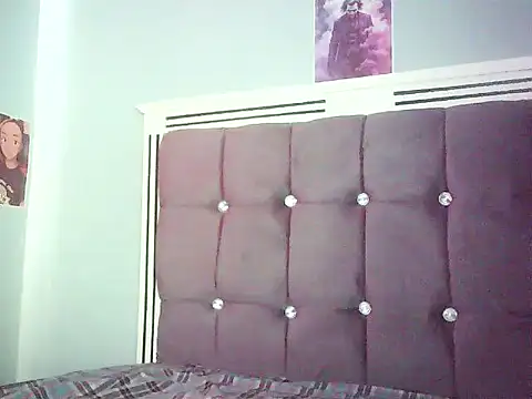 Cryaluna online show from March 15, 2026, 5:35 am