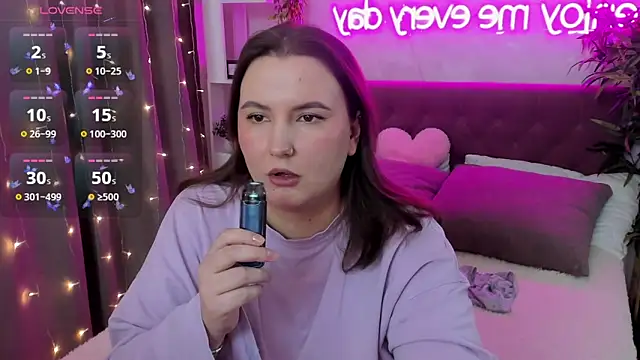 FeralPeach online show from March 22, 2026, 6:28 am