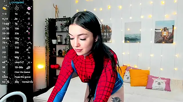 Snapshot of Magic_Allie chatting on December 24, 2024, 8:27 pm Magic Allie online show from December 24, 2024, 8:27 pm