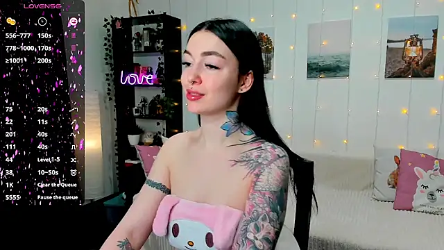 Snapshot of Magic_Allie chatting on February 28, 2025, 8:18 pm Magic Allie online show from February 28, 2025, 8:18 pm