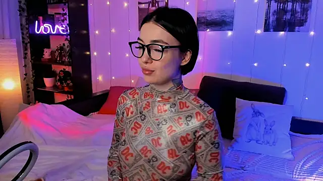 Snapshot of Magic_Allie chatting on September 28, 2025, 7:19 pm Magic Allie online show from September 28, 2025, 7:19 pm