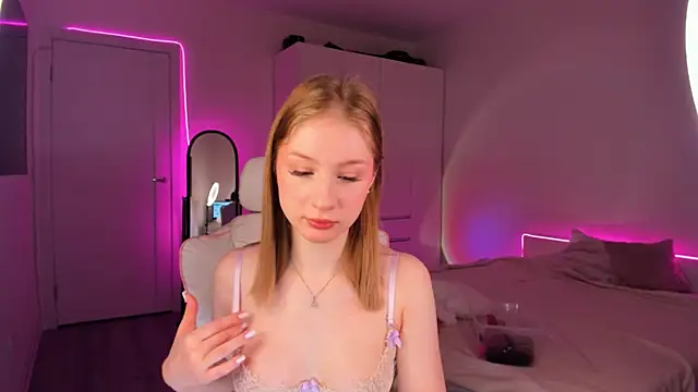 Eva Davi online show from March 2, 2025, 1:58 am