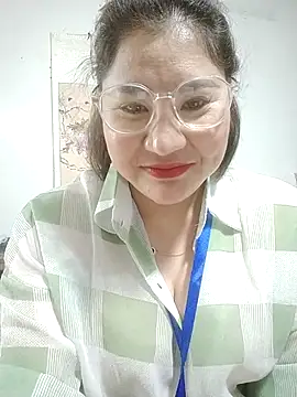 Snapshot of Rose_DiDi chatting on April 17, 2026, 5:43 am Rose DiDi online show from April 17, 2026, 5:43 am
